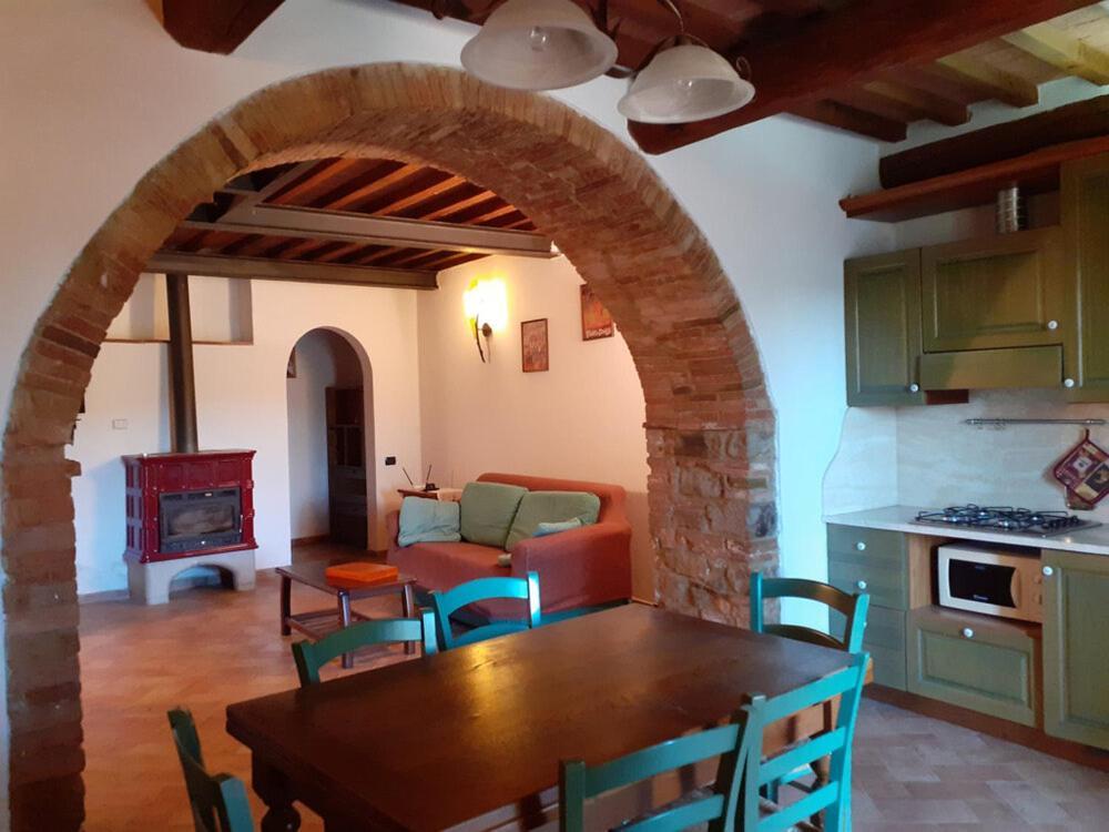 וולטרה Agriturismo Alle Rose מראה חיצוני תמונה
